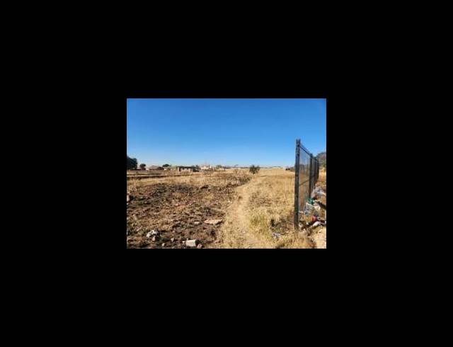 LAND FOR SALE IN LOTUS GARDENS